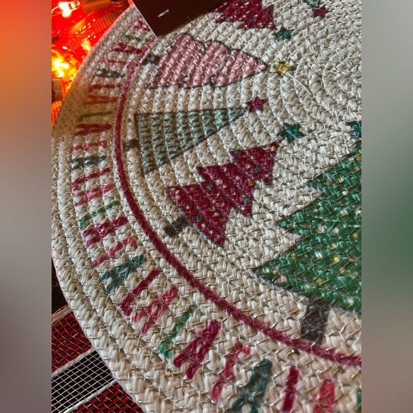 RACHEL ZOE Christmas Trees FALALA Set Of 4 15” Round Placemats - Picture 7 of 10